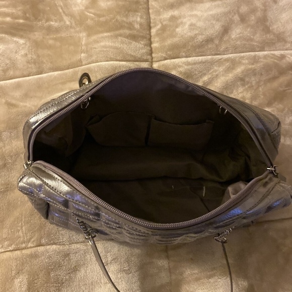 Kenneth Cole Reaction "Contessa" NWT Gray Satchel w/Chains - Picture 8 of 8